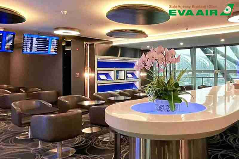 phong-cho-san-bay-bangkok-eva-air