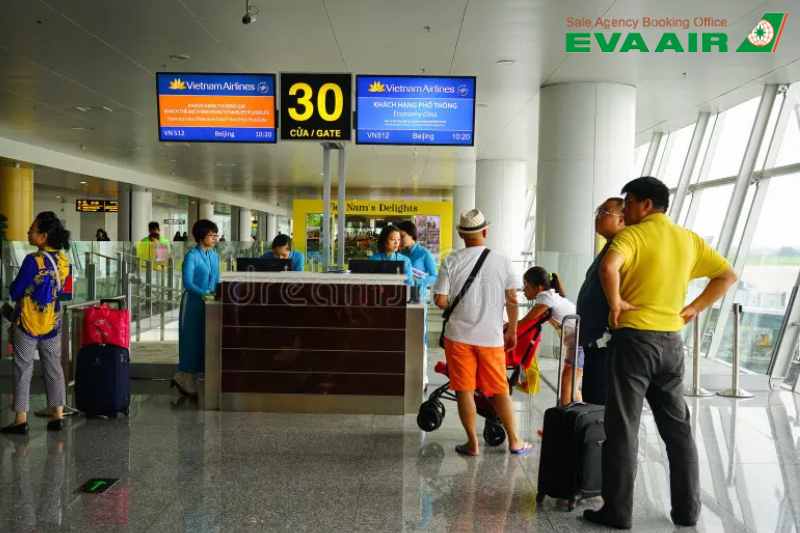 phi-doi-ve-may-bay-eva-air