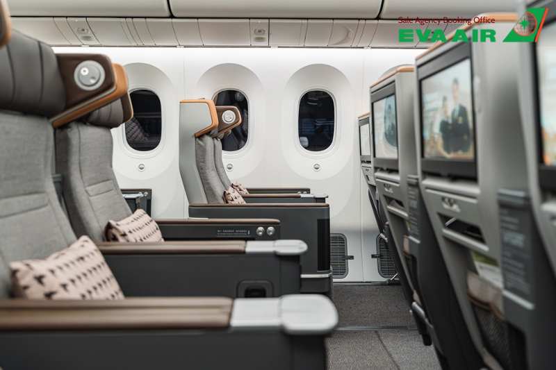 nâng cấp lên Premium Economy EVA Air, Điều kiện nâng cấp lên Premium Economy EVA Air, nâng hạng vé hạng phổ thông cao cấp EVA Air, Upgrade vé Premium Economy EVA Air, nâng cấp Premium Economy EVA Air, Nâng cấp Premium Economy EVA Air bằng dặm 