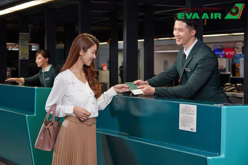 Nâng cấp lên Premium Laurel EVA Air, tiện ích Premium Laurel EVA Air, Nâng hạng Premium Laurel EVA Air bằng tiền, nâng hạng ghế Premium Laurel EVA Air, Nâng cấp vé Premium Laurel EVA Air bằng dặm, nâng cấp hạng thương gia EVA Air,
