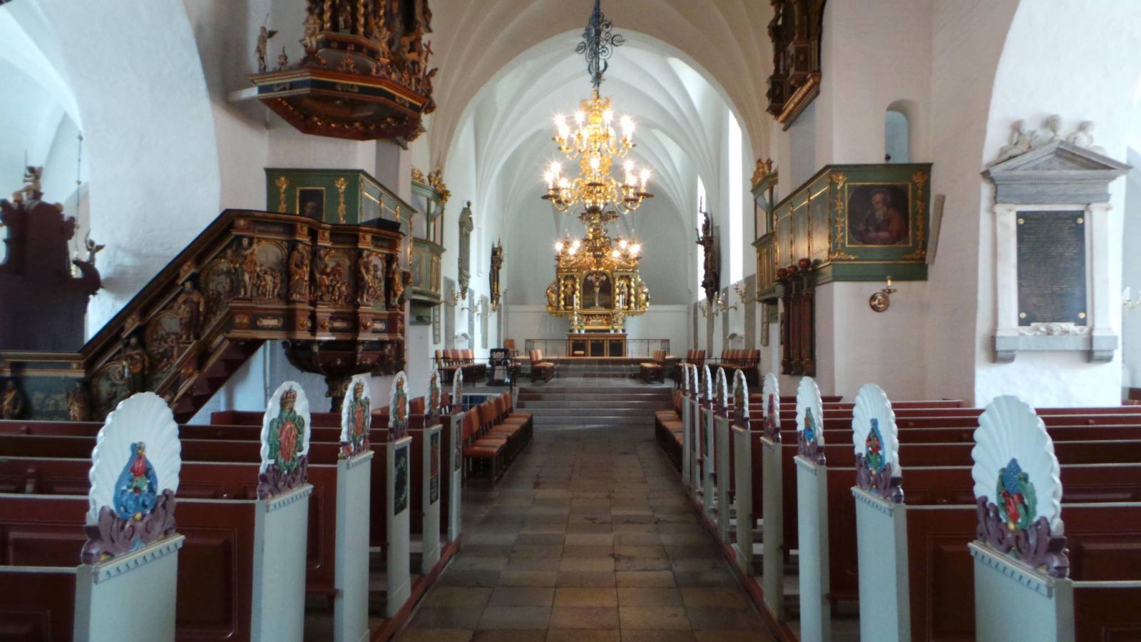 Vé máy bay giá rẻ đi Aalborg hãng EVA Air