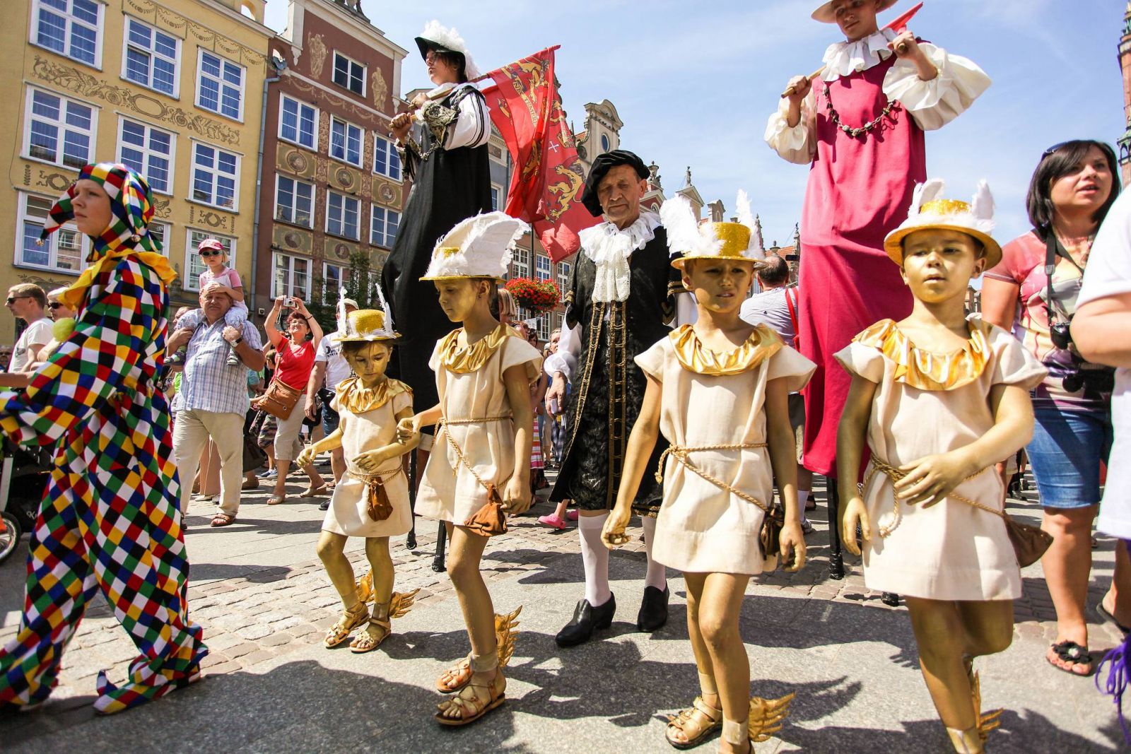 vé máy bay đi Gdansk giá rẻ