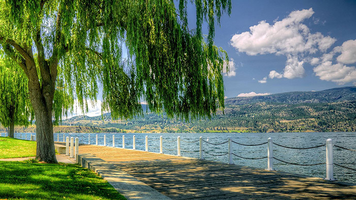 Công Viên Ven Sông KELOWNA