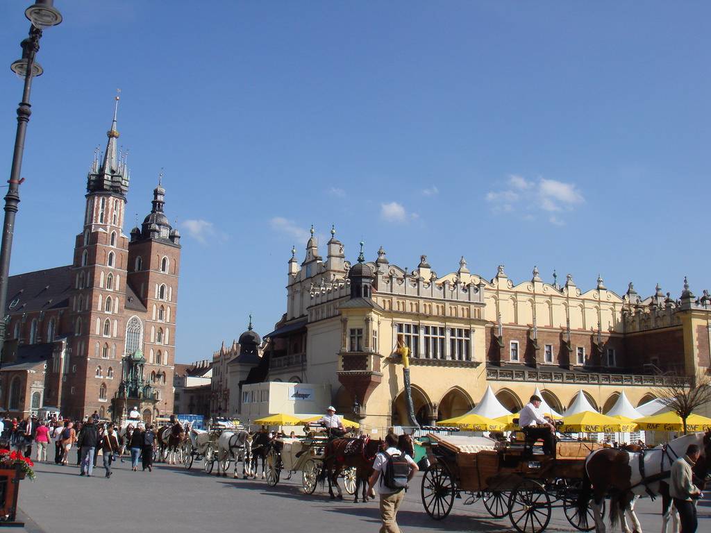 đặt vé máy bay đi Krakow