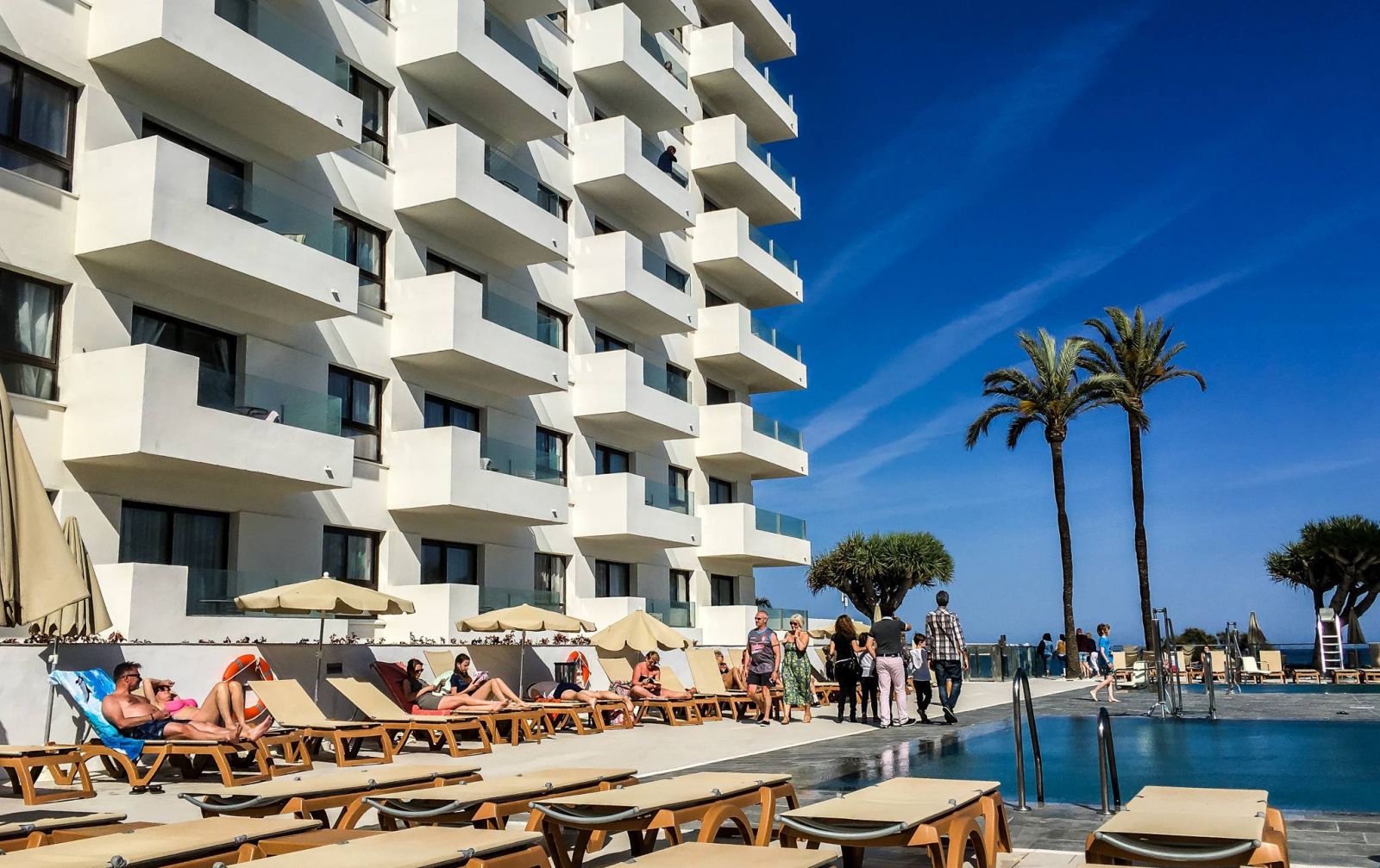 vé máy bay đi Magala giá rẻ