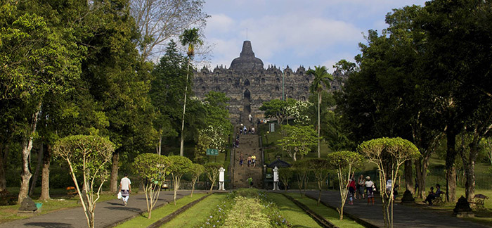 vé máy bay đi Yogyakarta giá rẻ 1