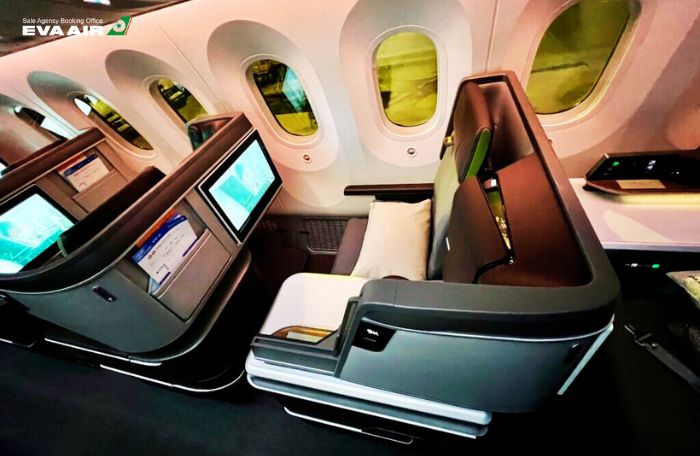 Hạng ghế EVA Air đi Brisbane
